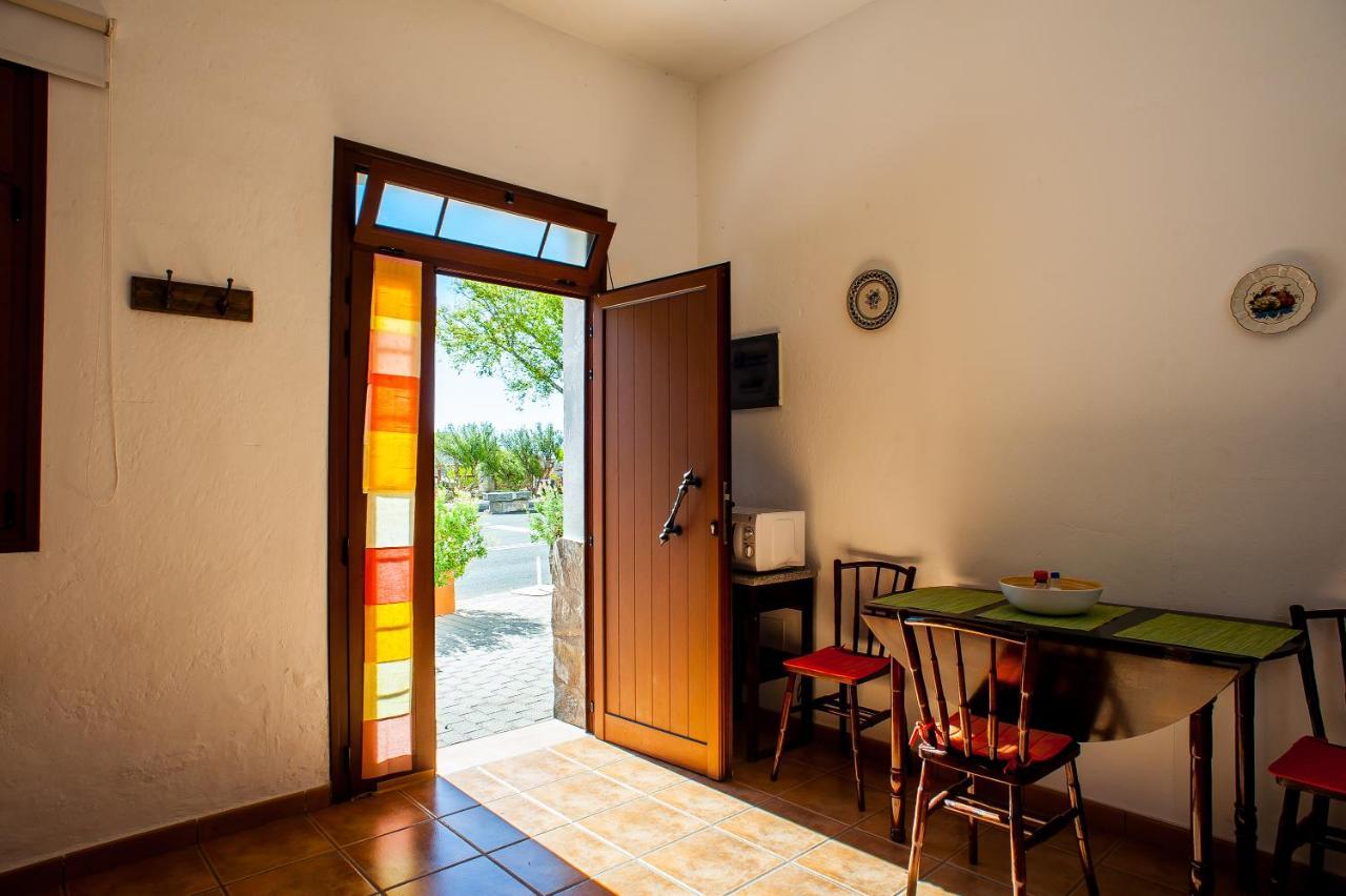 Casa Cueva El Molino Guest House Artenara Ngoại thất bức ảnh